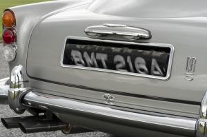 Aston Martin DB5 Goldfinger Continuation 2020 года 